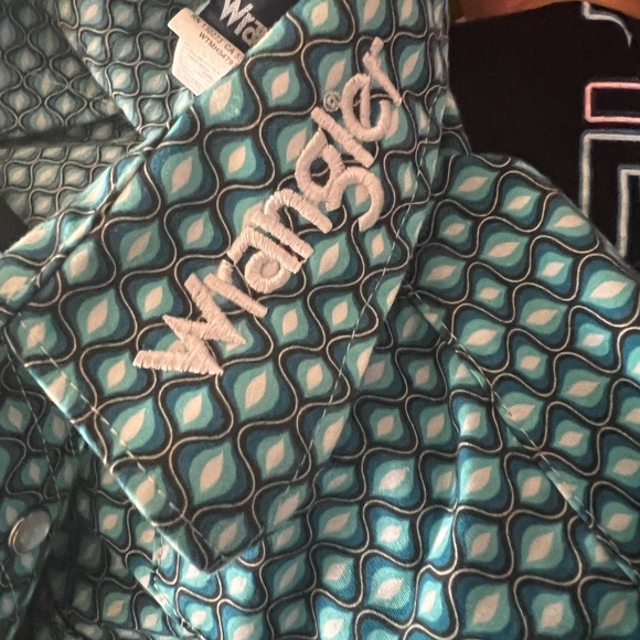 Wrangler Boys Large Snap Front Shirt - Picture 4 of 6